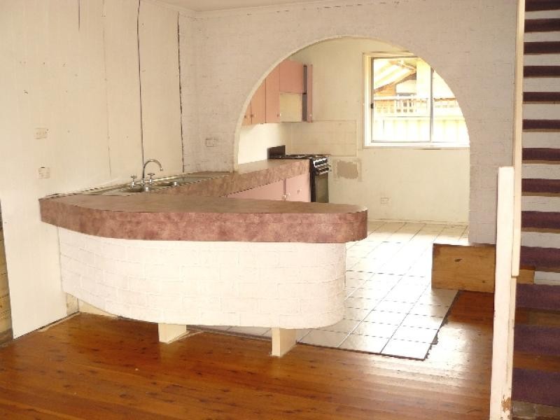 16 Sutton Rd, Cambridge Park NSW 2747