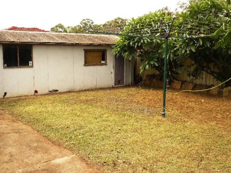 16 Sutton Rd, Cambridge Park NSW 2747