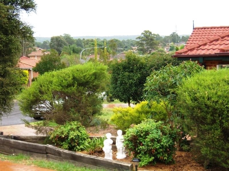 6 Bluewren Close, Glenmore Park NSW 2745