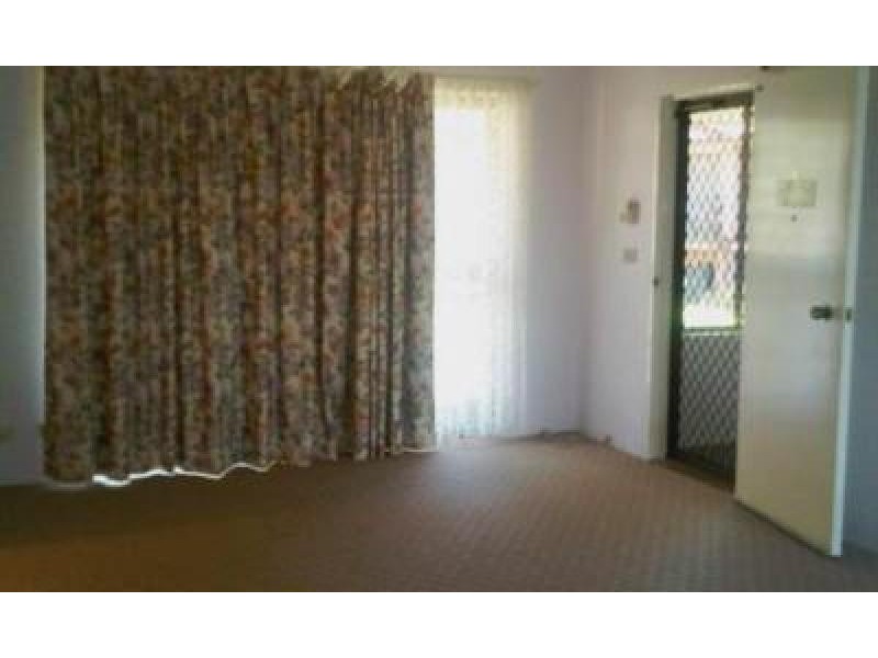 Unit 8/2 Park Road “Regal Oaks”, Wallacia NSW 2745