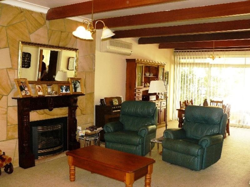 50 Castle Rd, Orchard Hills NSW 2748