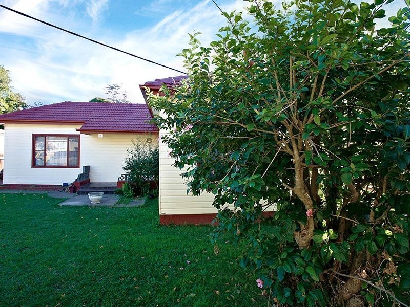 11 Penrose Cres, South Penrith NSW 2750