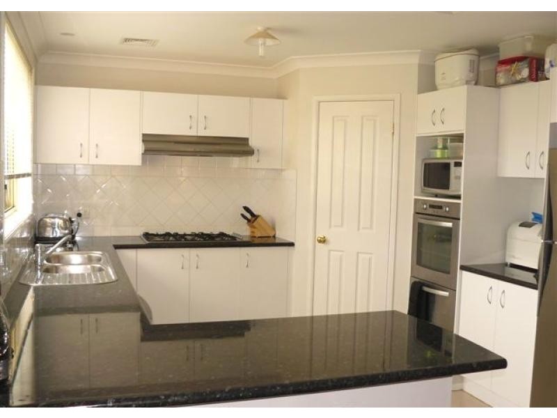 2-4 Bluestone Dr, Glenmore Park NSW 2745