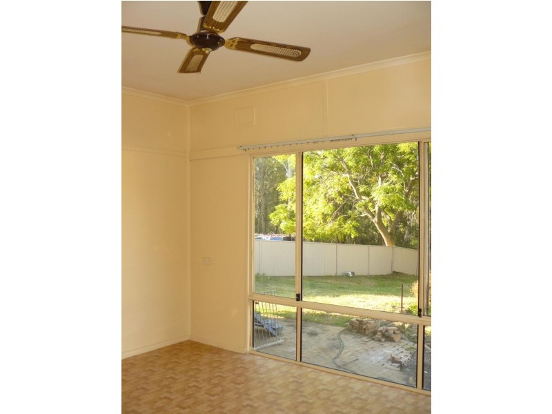 7 Nineteenth St, Warragamba NSW 2752