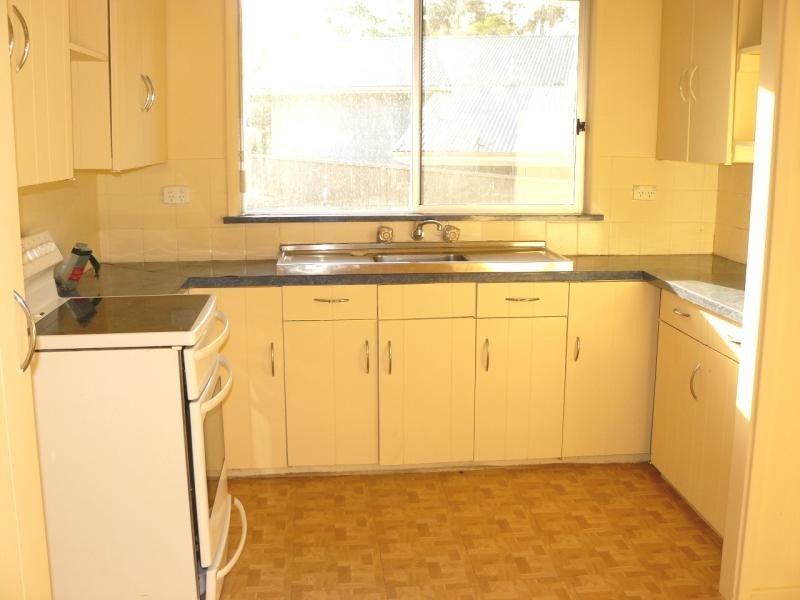 7 Nineteenth St, Warragamba NSW 2752