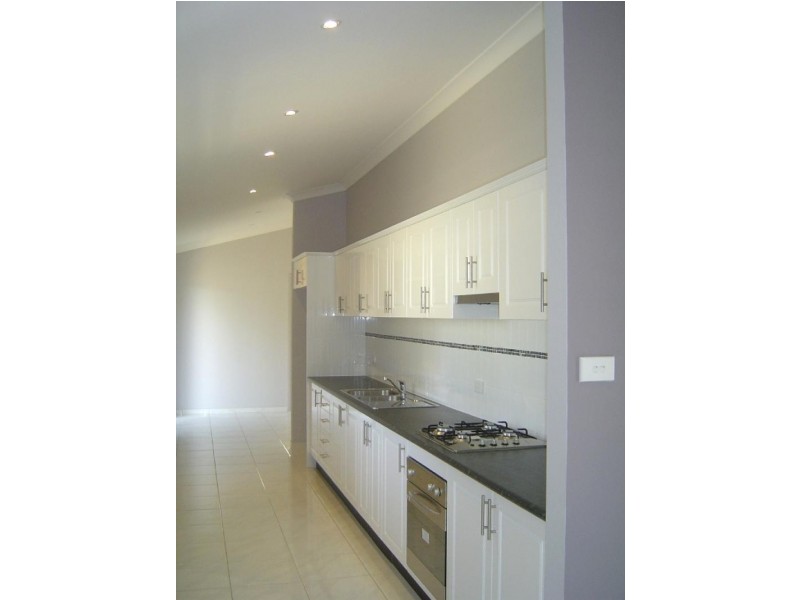 52 A Pembroke St, Cambridge Park NSW 2747