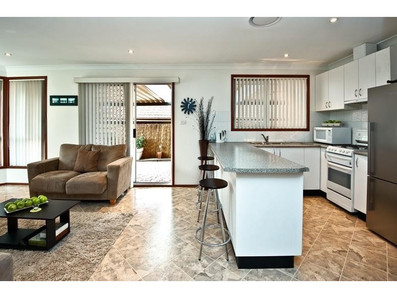 20 Silvereye Cl, Glenmore Park NSW 2745