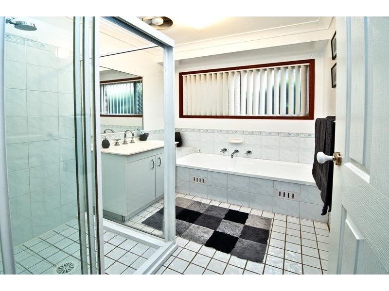 20 Silvereye Cl, Glenmore Park NSW 2745