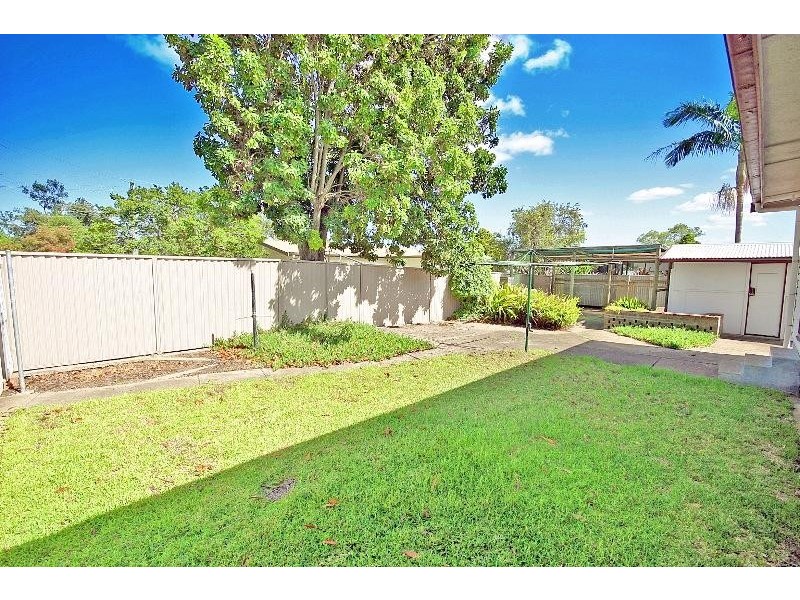 19 Third St, Warragamba NSW 2752