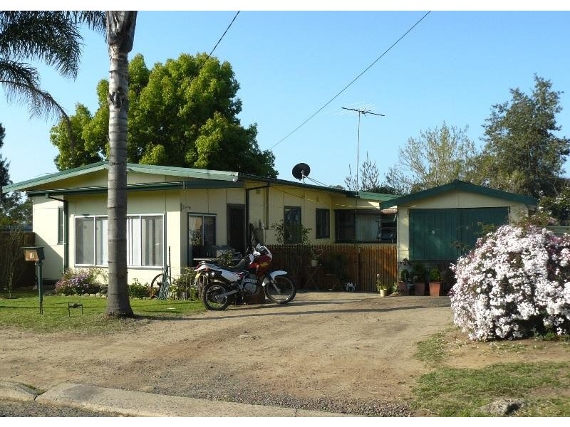 70 Thirteenth Street, Warragamba NSW 2752
