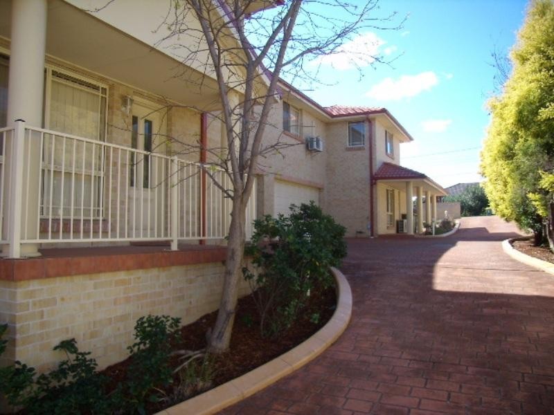 2/59 Jones Street, Kingswood NSW 2747