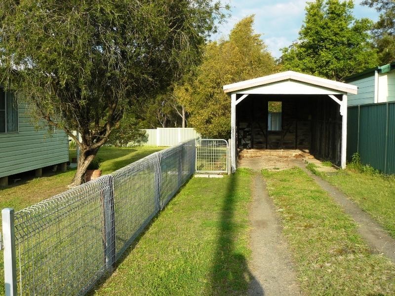 12 First Street, Warragamba NSW 2752