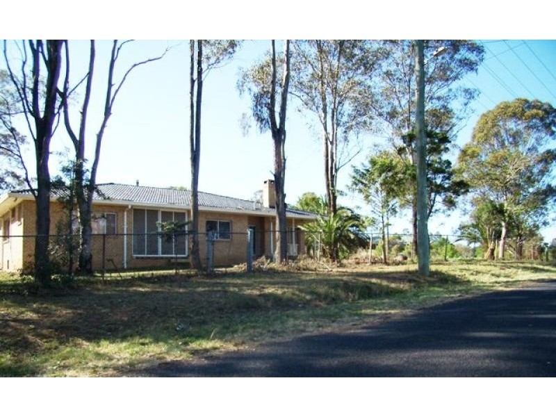 2 Cross Road, Orchard Hills NSW 2748