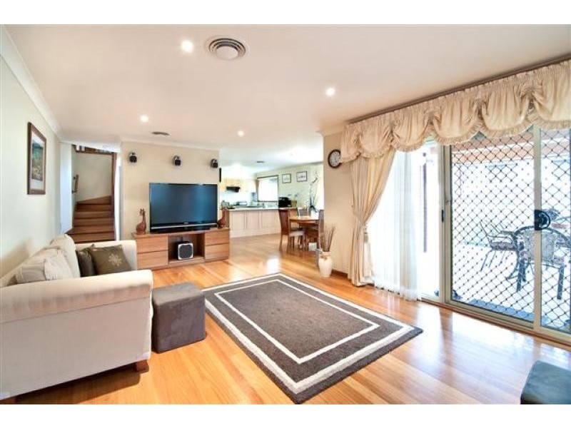 29 Kiernan Cres, Abbotsbury NSW 2176