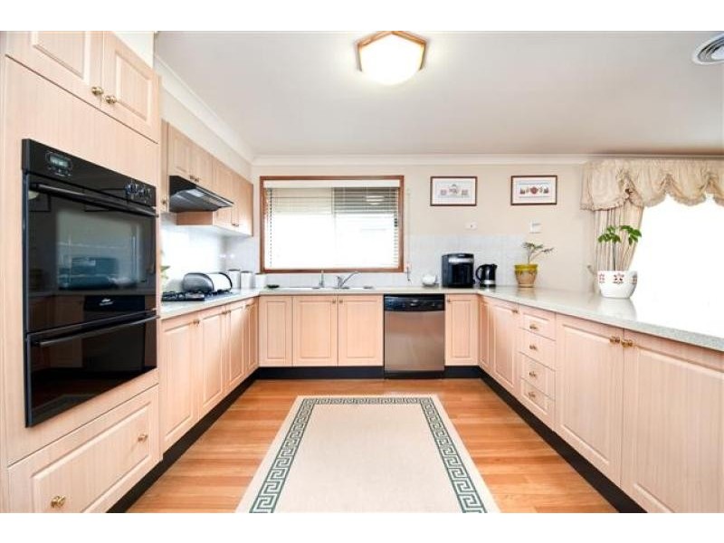 29 Kiernan Cres, Abbotsbury NSW 2176