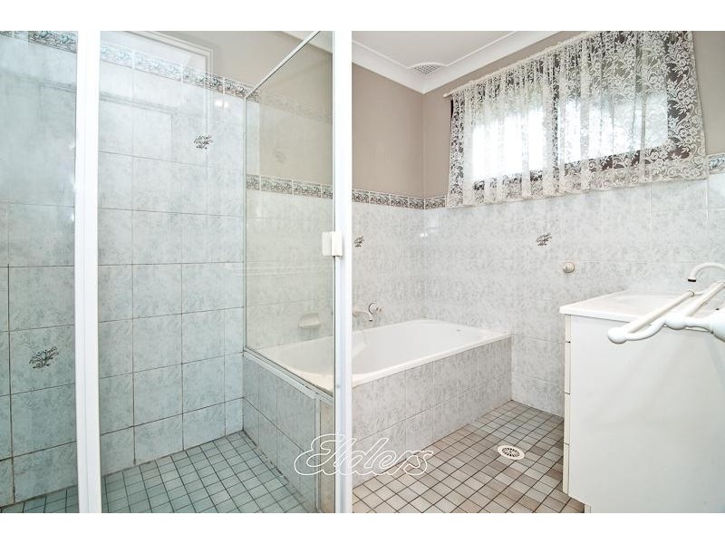 10 Ravenglass Place, Cranebrook NSW 2749