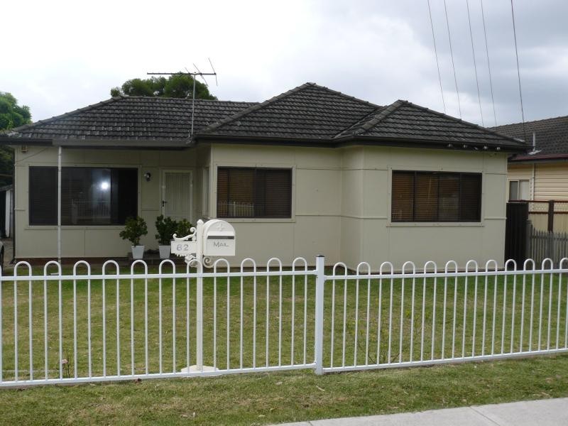 82 Dora St, Blacktown NSW 2148
