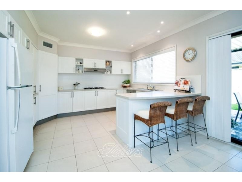 7 Waterford Way, Glenmore Park NSW 2745