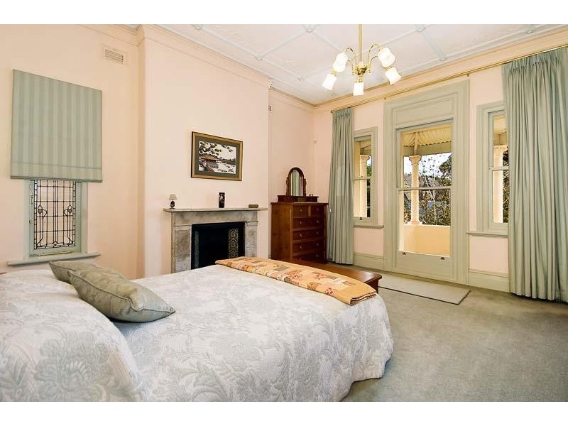 15 WALKER STREET, Lavender Bay NSW 2060