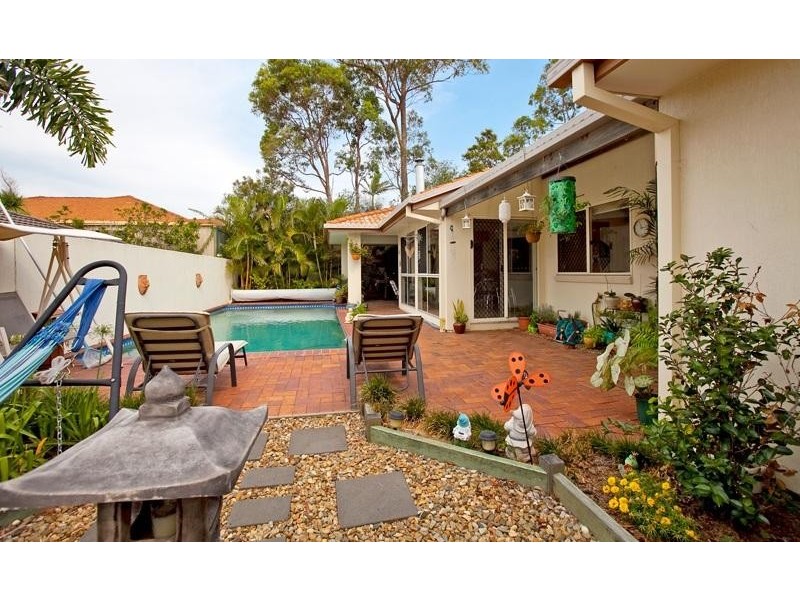 16 Villari Close, Belmont QLD 4153