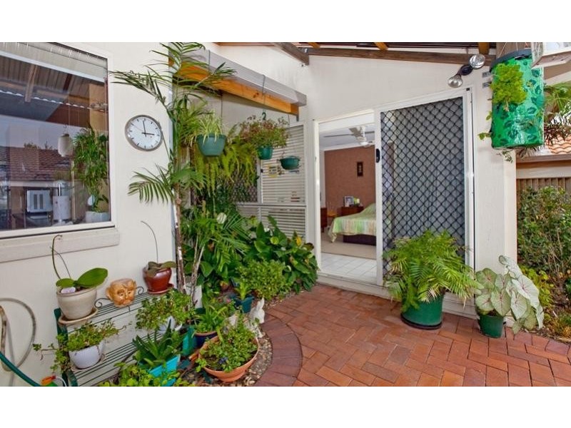 16 Villari Close, Belmont QLD 4153