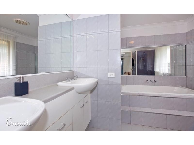 14 Jennings Court, Carindale QLD 4152