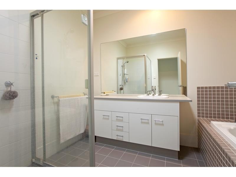 43 Yarra Road, Wakerley QLD 4154