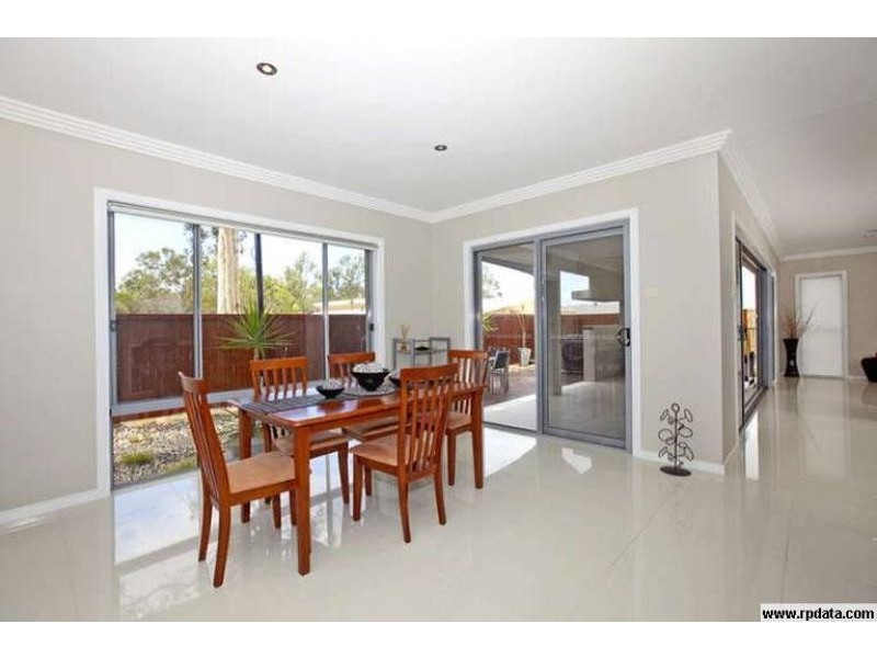 9 Peregian Close, Manly West QLD 4179