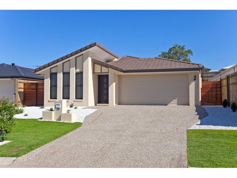 24 Worchester Street, Wakerley QLD 4154
