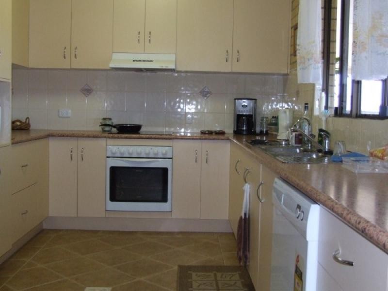 122 Glen Esk Road, Esk QLD 4312