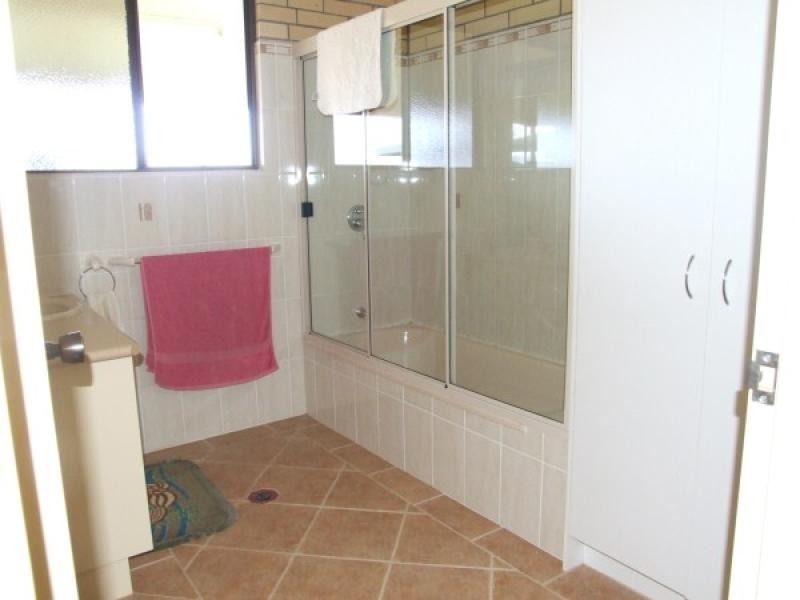 122 Glen Esk Road, Esk QLD 4312