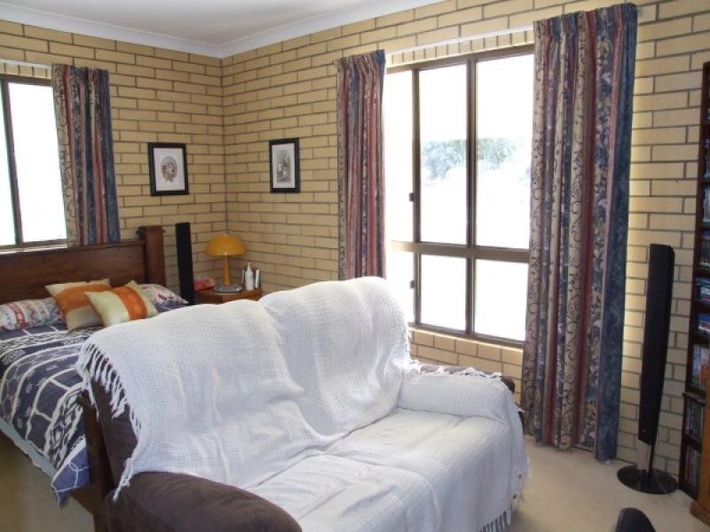 122 Glen Esk Road, Esk QLD 4312