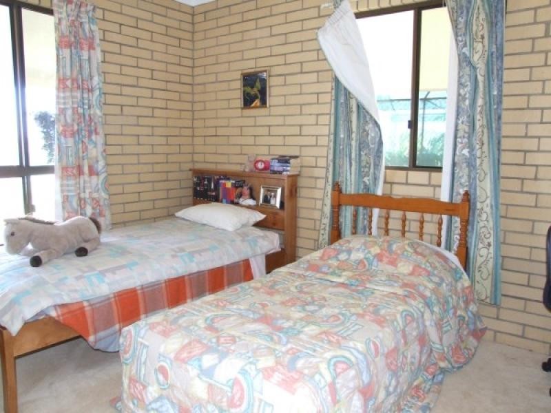 122 Glen Esk Road, Esk QLD 4312