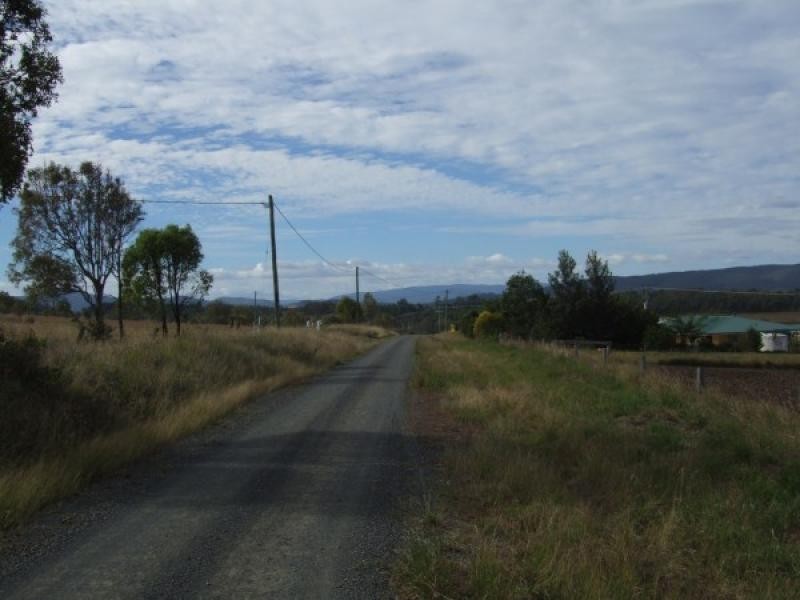 122 Glen Esk Road, Esk QLD 4312