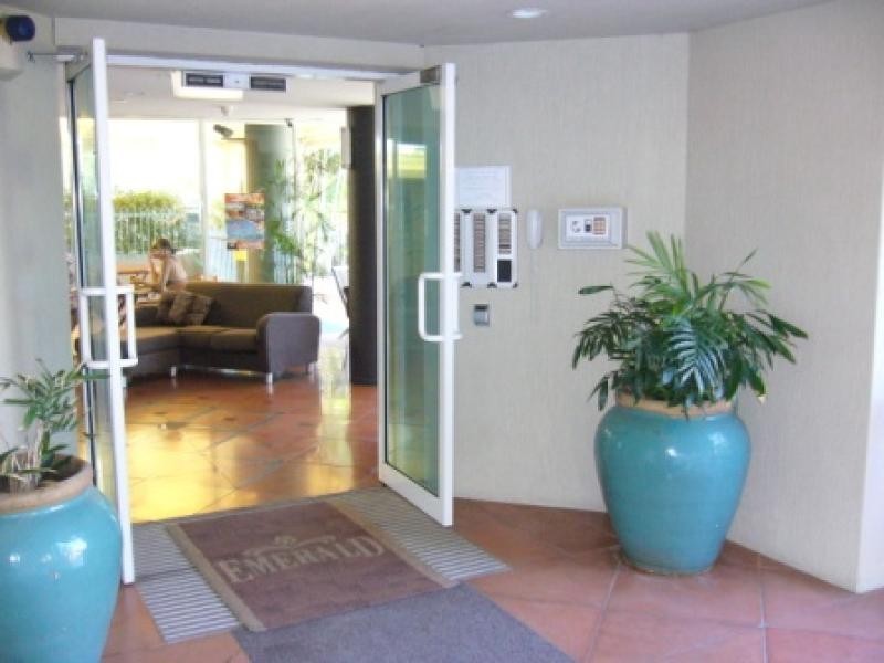 Unit 802/7 Malana Street, Surfers Paradise QLD 4217