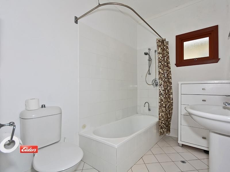 49 Richard Street, Lota QLD 4179