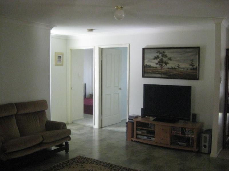 10 Meadow Street, Loganlea QLD 4131