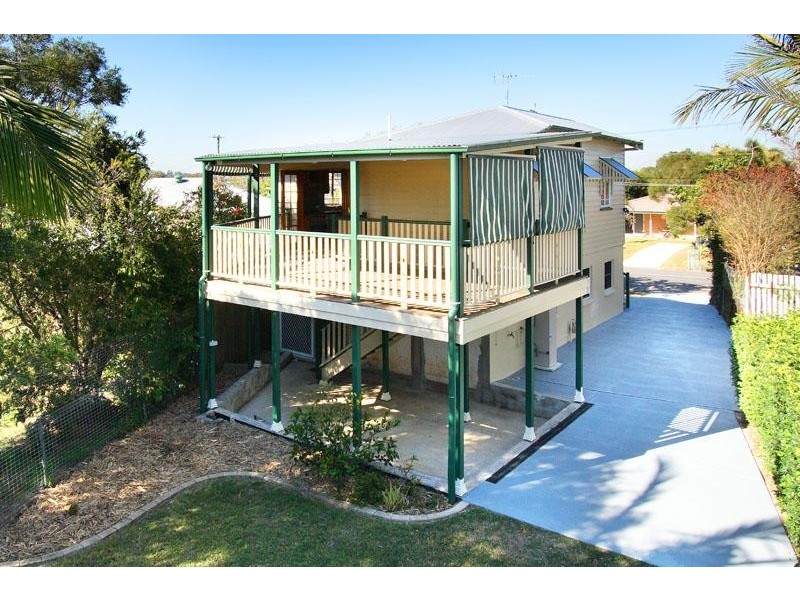 11 Moreton Avenue, Wynnum QLD 4178