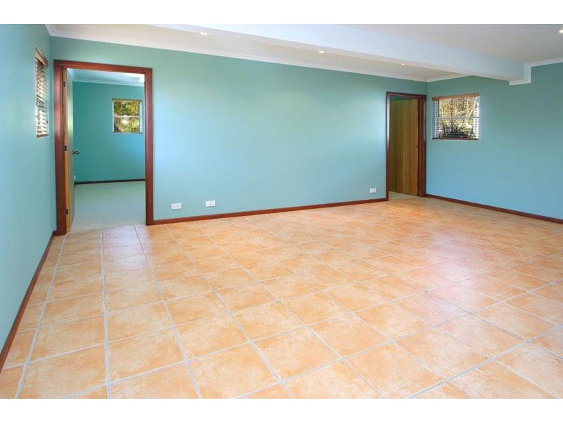 11 Moreton Avenue, Wynnum QLD 4178