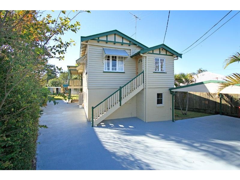 11 Moreton Avenue, Wynnum QLD 4178