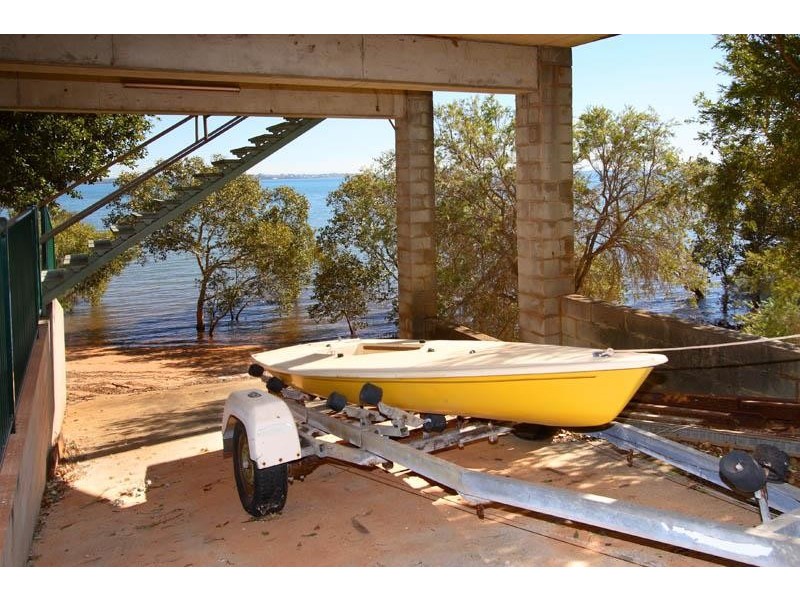 150 Main Road, Wellington Point QLD 4160