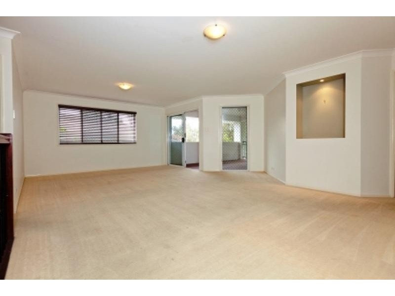 9 Daphne Place, Wakerley QLD 4154