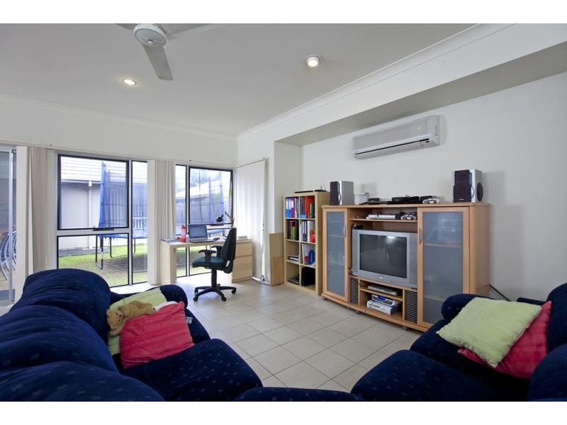 43 Yarra, Wakerley QLD 4154