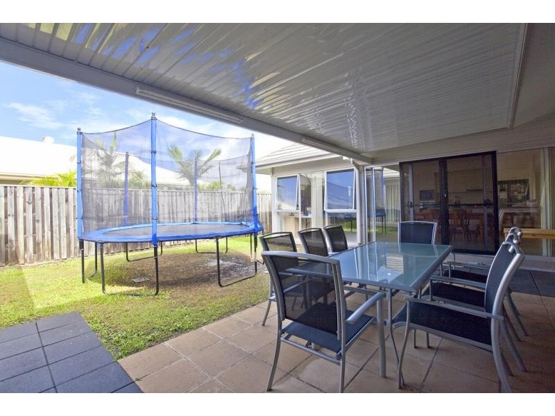 43 Yarra, Wakerley QLD 4154