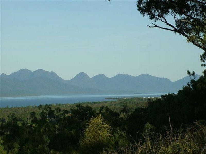 119 Ellerbeck Road, Cardwell QLD 4849