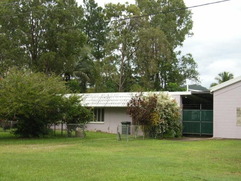 55 Gregory St, Cardwell QLD 4849