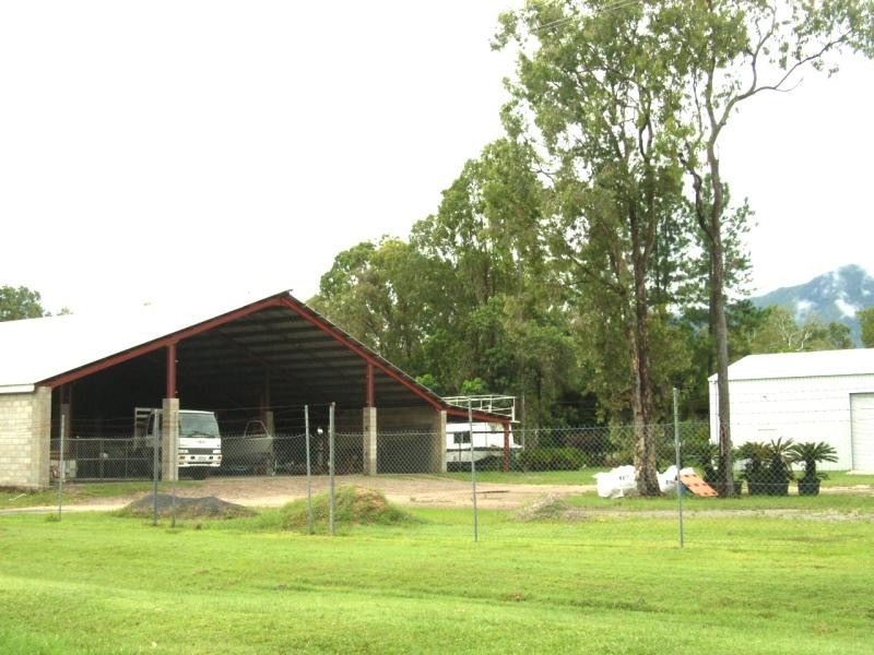 55 Gregory St, Cardwell QLD 4849