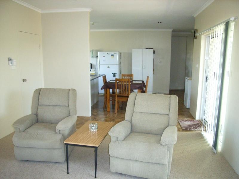 10 Albert St, Cardwell QLD 4849