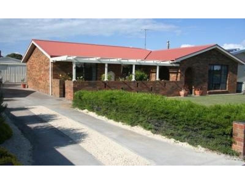 7 Thompson Road, Robe SA 5276