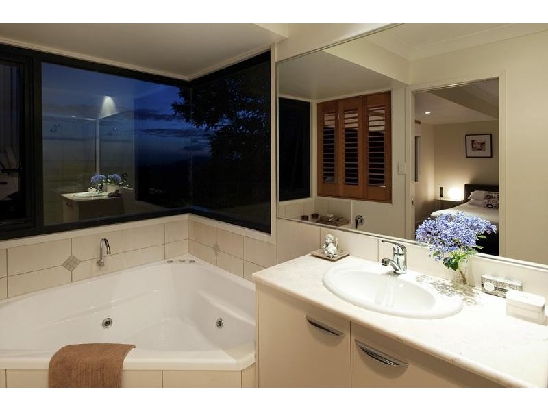 555 Mountain View Road, Maleny QLD 4552